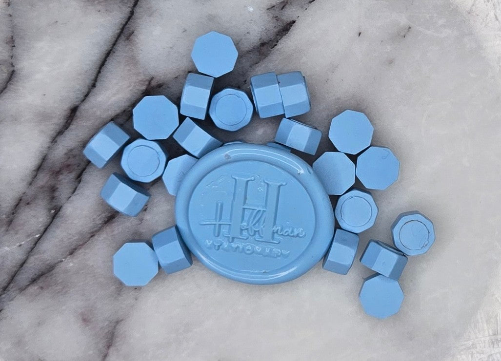 Watch this blue spill out of your spoon like a tranquil waterfall