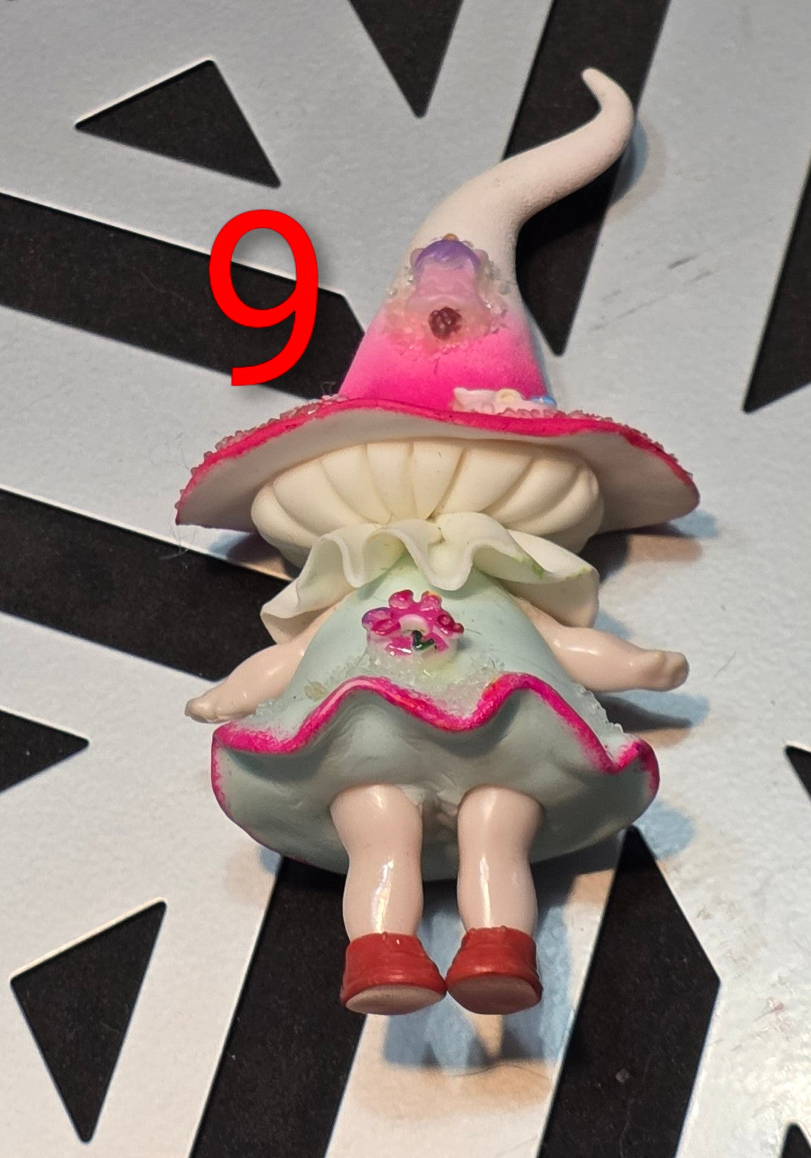 Mushroom magnets